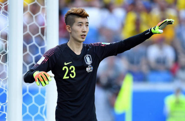  拉齐奥门将神勇发挥，多次扑救保住平局希望  