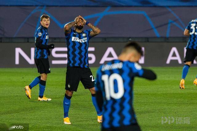  沃尔夫斯堡绝杀门兴格拉德巴赫，关键三分收入囊中